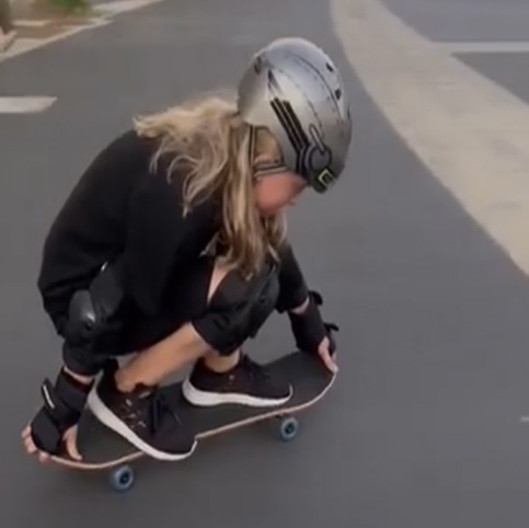 F9BC5EDF-74BD-456E-A444-1A780A636C77